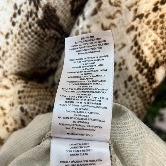 Michael Michael Kors Waxed Snake Animal Print Career Blouse Top size 4 - Picture 6 of 8